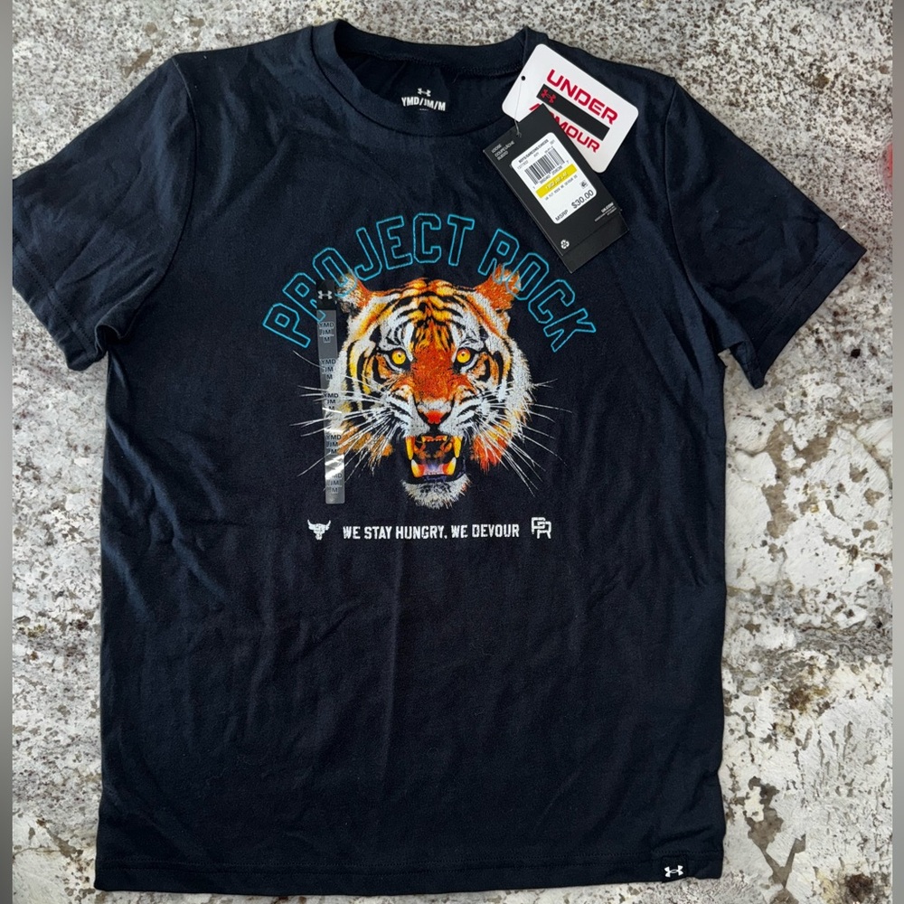 NWT Youth Under Armour Project Rock “We Devour” Black Graphic T-Shirt (M)